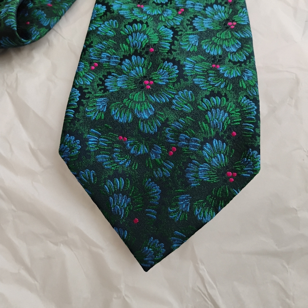 COPY - Recent Charvet Geometric mens tie - Picture 10 of 11